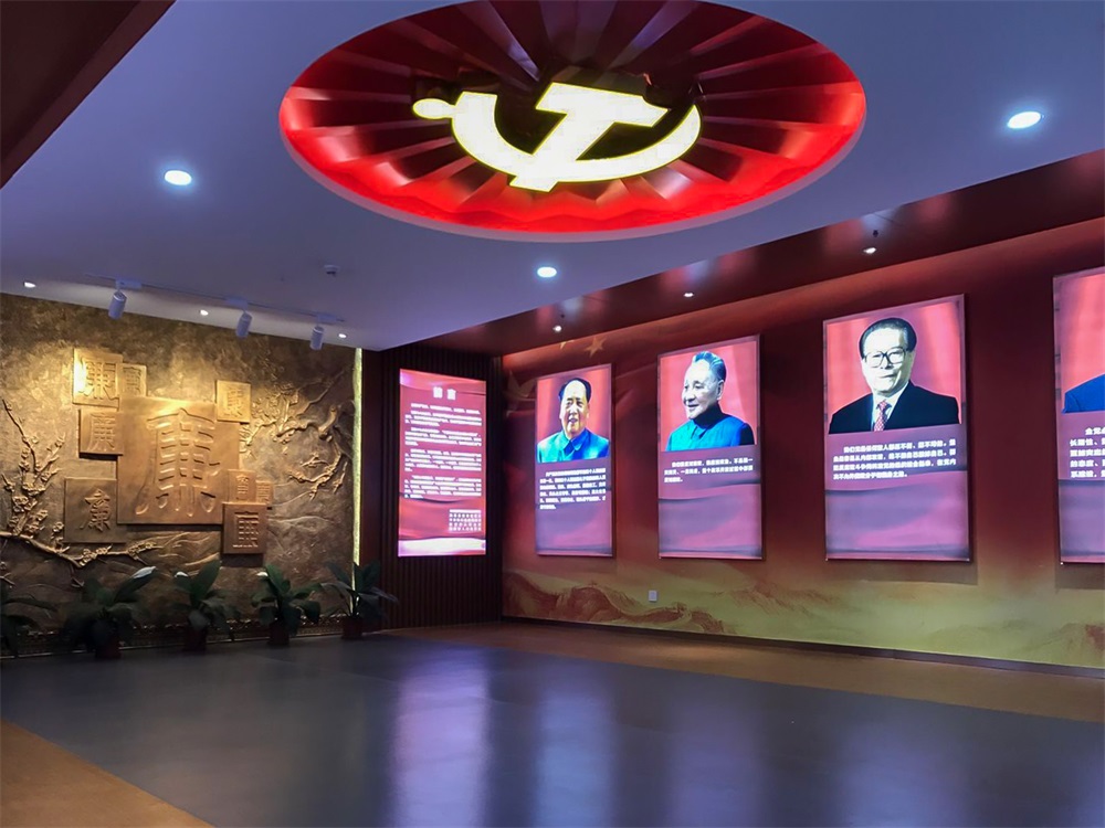 如何通過(guò)紅色展館設(shè)計(jì)展示黨的科技創(chuàng)新和科技發(fā)展成果？